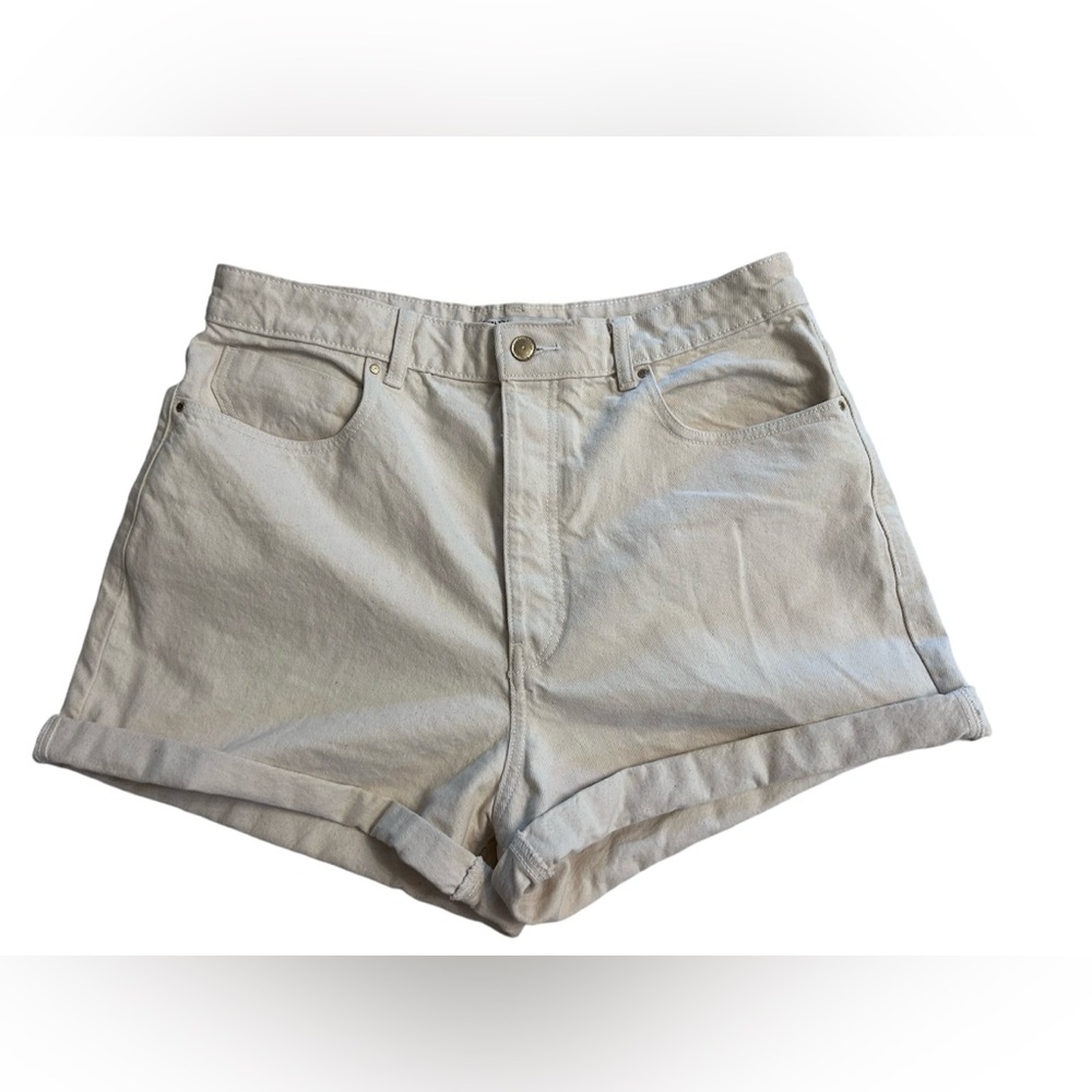 Women’s Zara Cream Color Hi Rise Mom Shorts Size 14